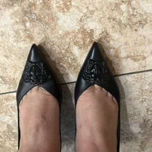 💯 Authentic brand new Versace classic pumps! 👠